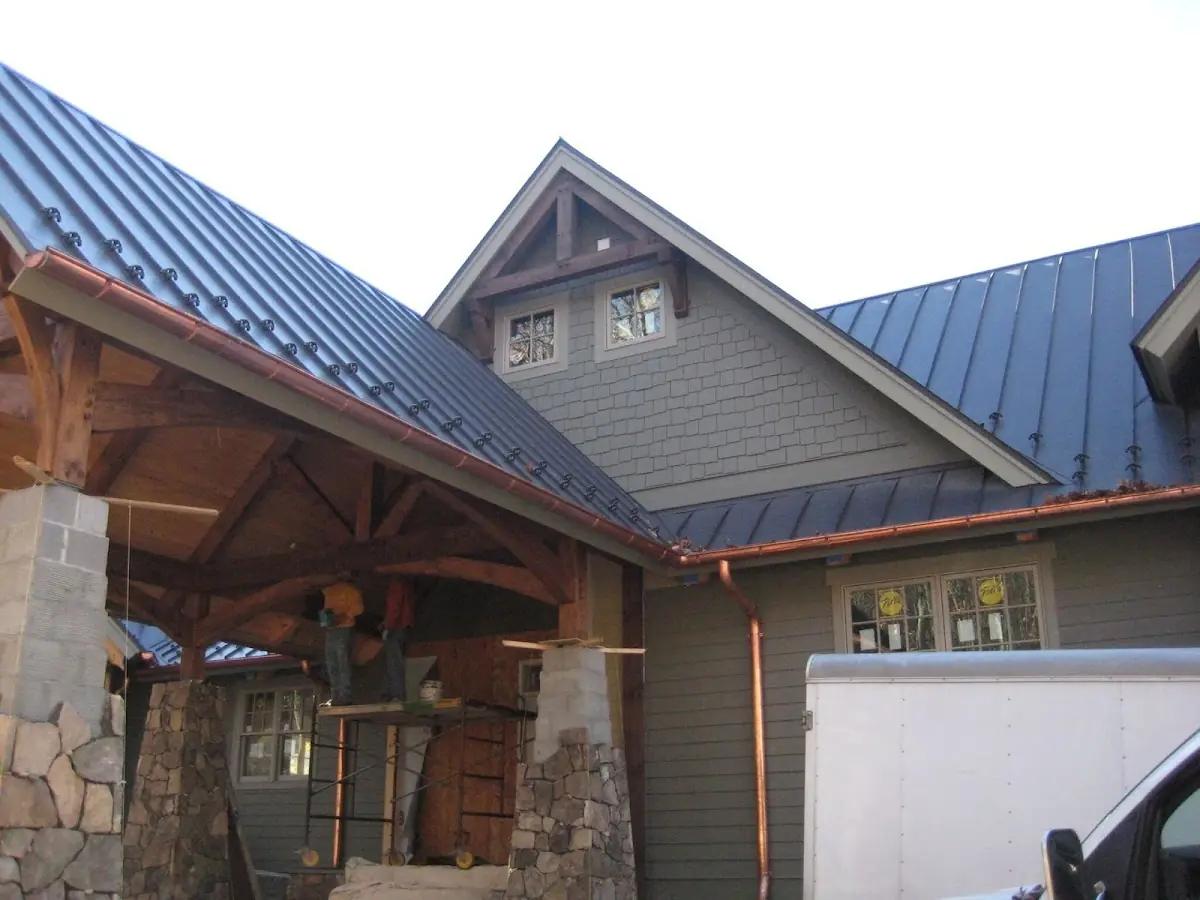 Craftsman Roofing team delivering quality roofing work in Luling